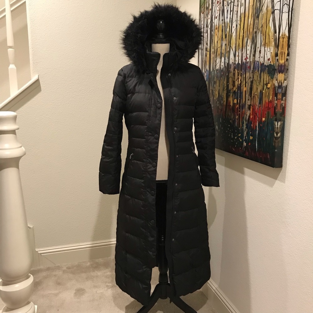 ⬇️ DNKY Down Feather Jacket